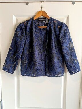 Hilton Hollis Navy Blue Crochet Leaf Print Cropped Jacket